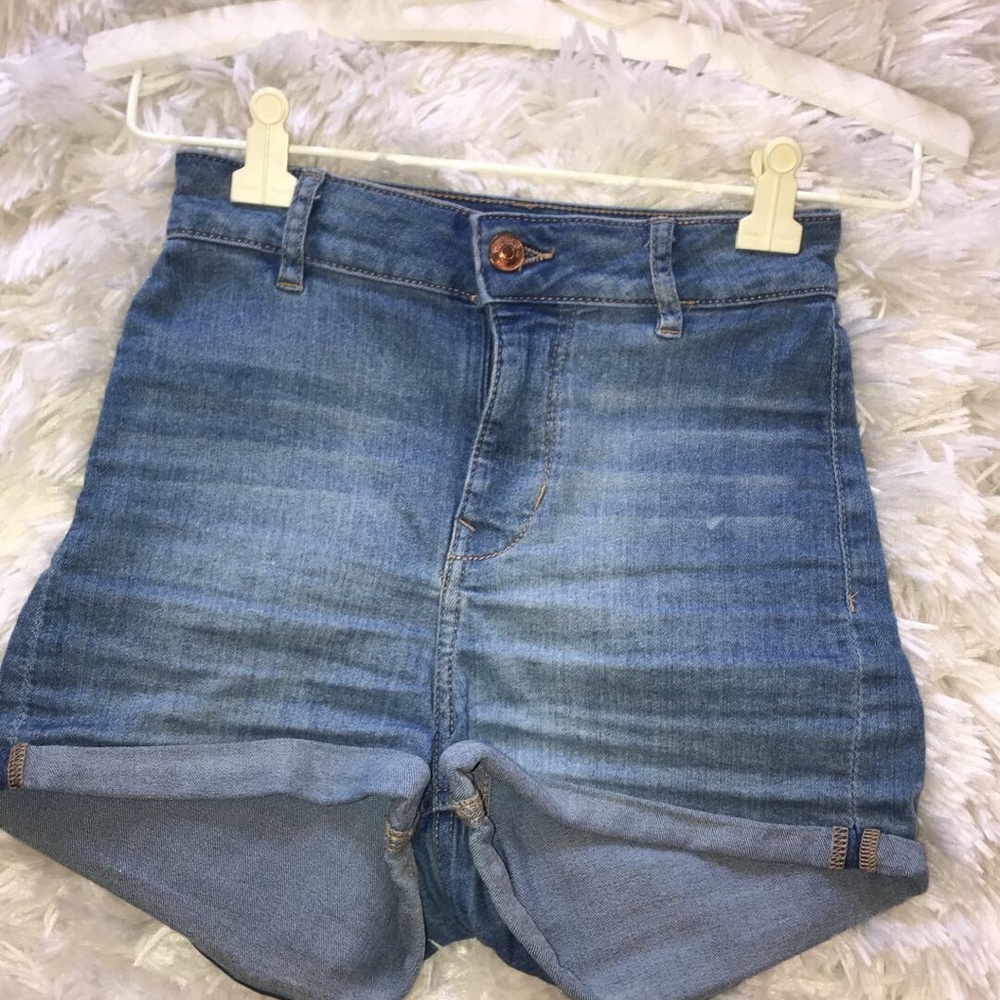 H&M blue denim high waisted shorts